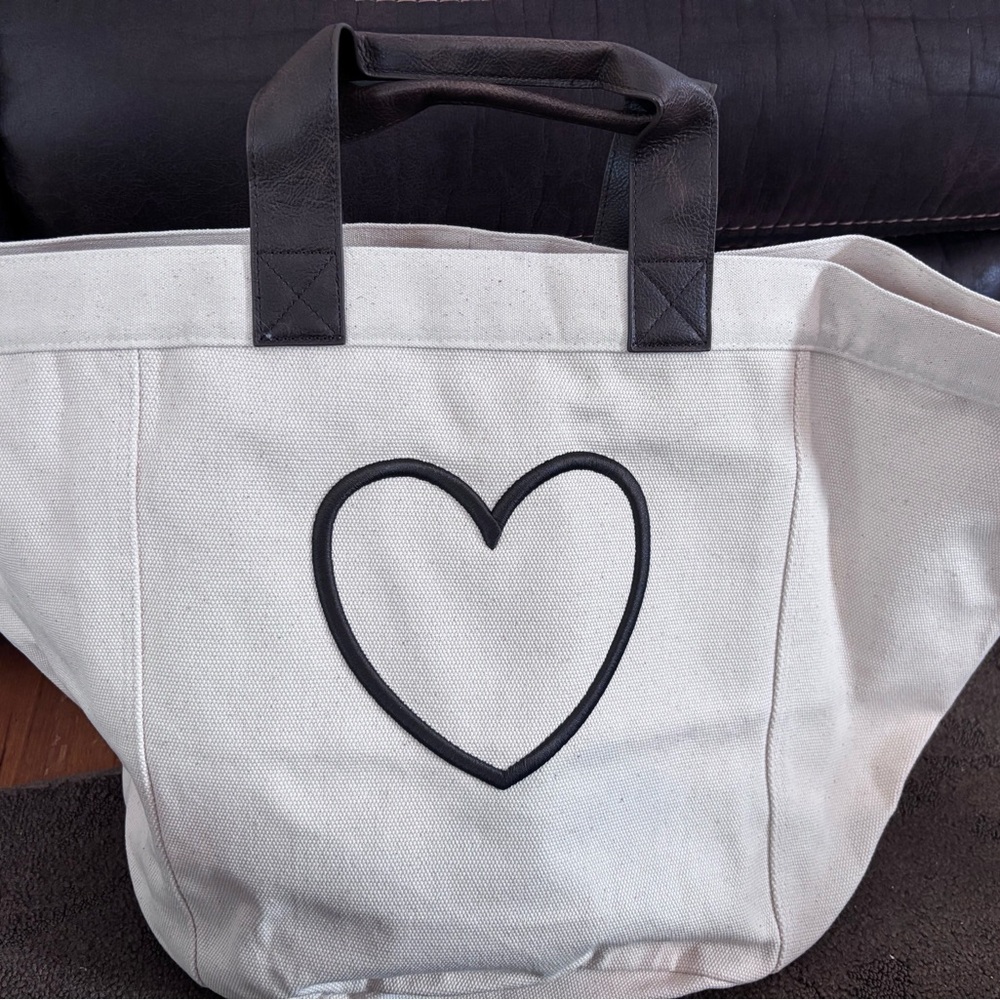 Thirty One Canvas Storage Bin In Natural NWT w/ Heart Icon
